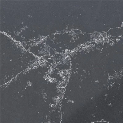 Cuarzo negro con venas blancas