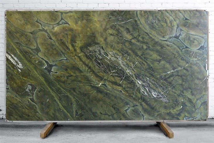 Vitoria Regia Quartzite Slab